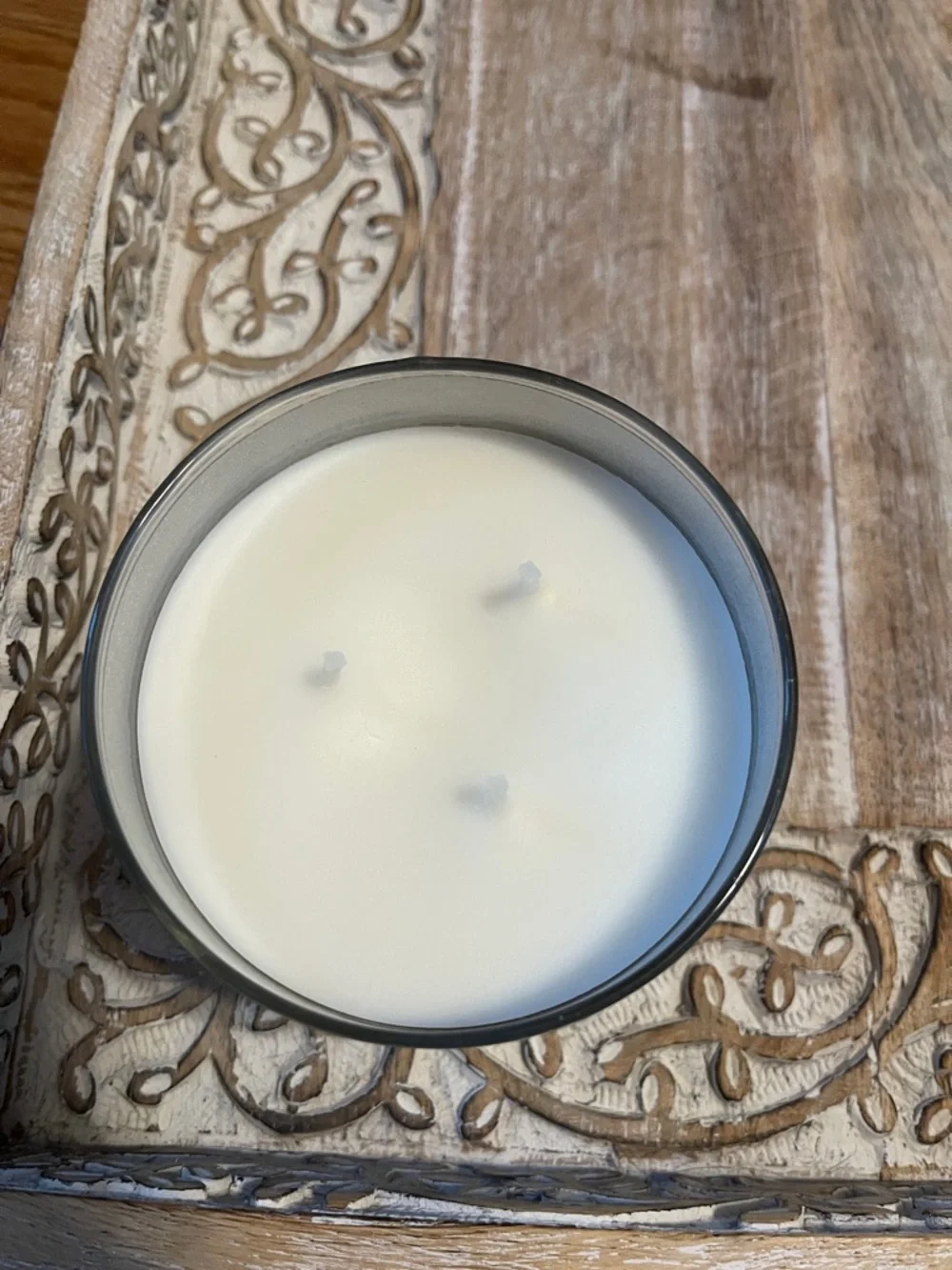 White Barn Mountainside Wildflower Candle - Plum Blue Jar - Picture 3 of 4